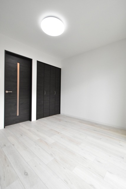 ��ʌ��������܎s�k����i���P���ڂ̃A�p�[�g�̋��ԁE���r���O