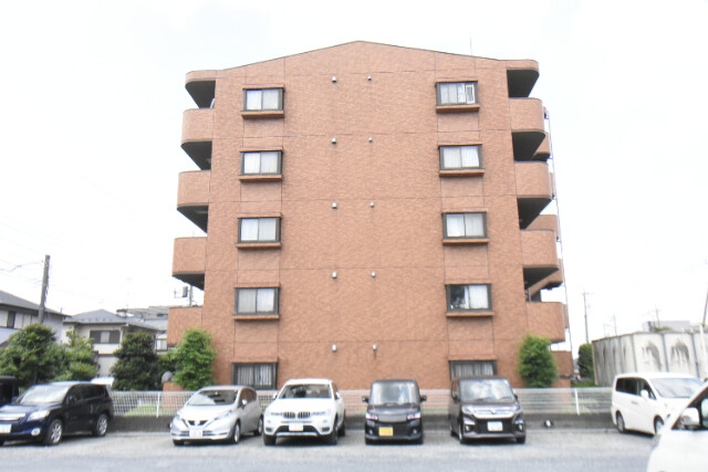 ��ʌ�����s�k����Q����8-31�̃}���V�����̌����O��