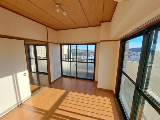 ��ʌ�����s�����P���ڂ̃}���V�����̋��ԁE���r���O