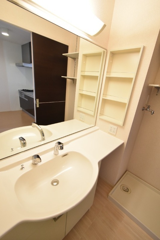 ��ʌ��z�J�s���C�N�^�E���Q���ڂ̃A�p�[�g�̐��ʏ�