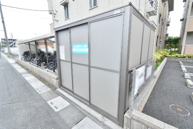 ��ʌ��z�J�s���C�N�^�E���Q���ڂ̃A�p�[�g�̂��̑�