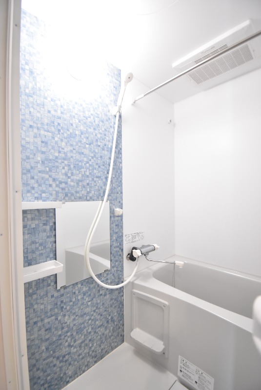 ��ʌ�����s�����T���ڂ̃}���V�����̃o�X