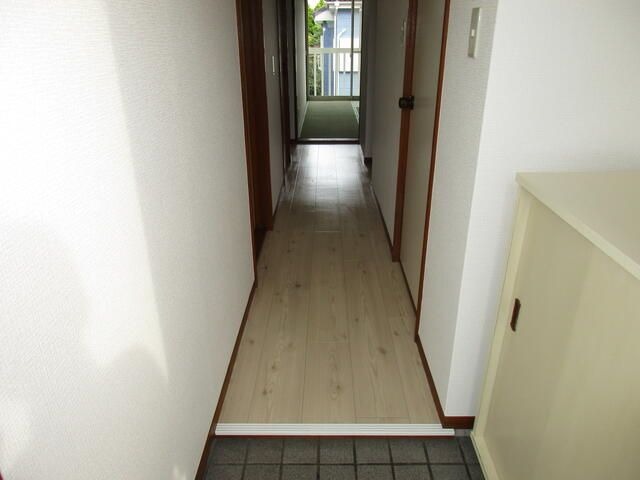 ��ʌ��@�c�s�厚���l�̃A�p�[�g�̌���