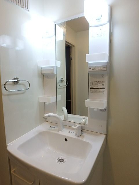 ��ʌ��������܎s��{��听���Q���ڂ̃A�p�[�g�̐��ʏ�