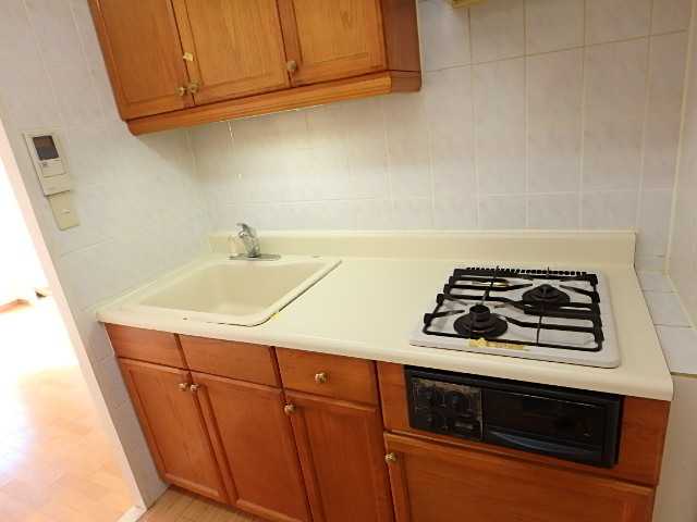 ��ʌ��������܎s��{��y�蒬�P���ڂ̃}���V�����̃L�b�`��