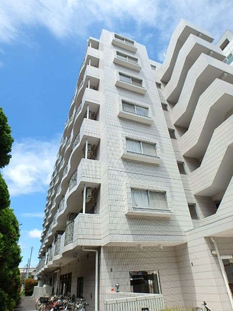 ��ʌ��������܎s��{��y�蒬�P���ڂ̃}���V�����̌����O��