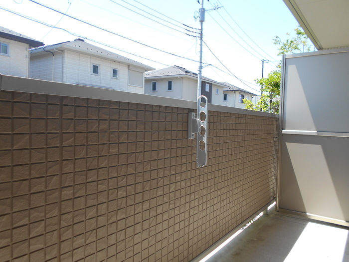 ��ʌ��z�J�s���C�N�^�E���X���ڂ̃A�p�[�g�̃o���R�j�[