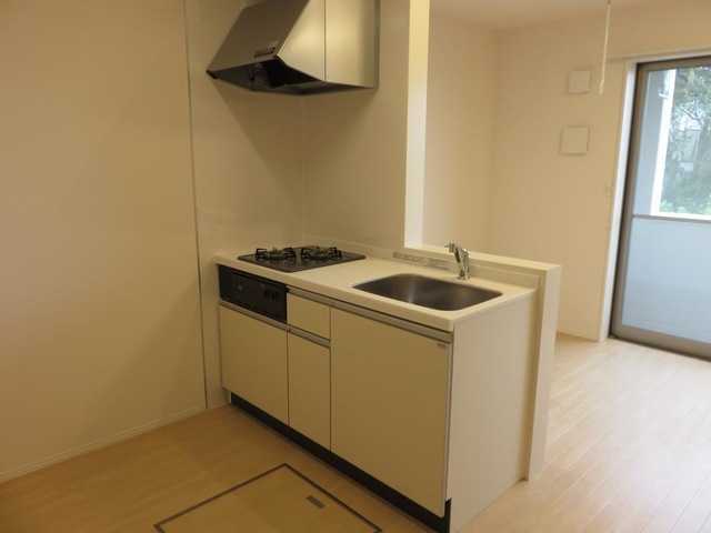 ��ʌ��z�J�s�����{���̃}���V�����̃L�b�`��