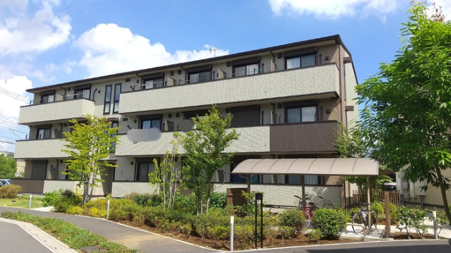 ��ʌ��z�J�s���C�N�^�E���X���ڂ̃A�p�[�g�̌����O��