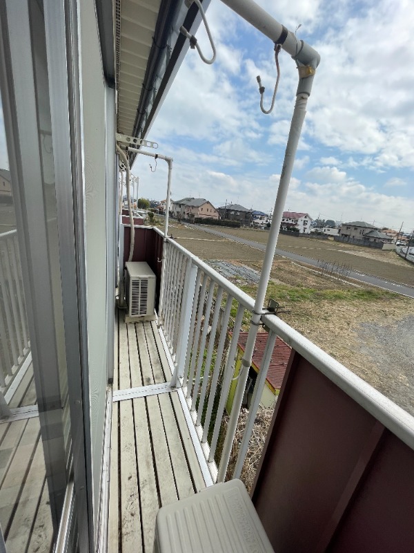 ��ʌ��������܎s����厚�h�̃A�p�[�g�̃o���R�j�[