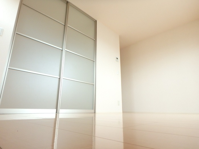 ��ʌ��z�J�s���z�J�Q���ڂ̃A�p�[�g�̋��ԁE���r���O