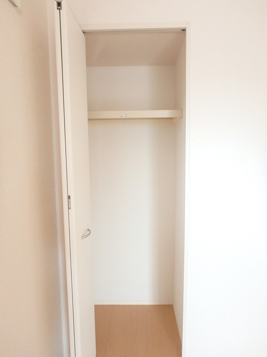 ��ʌ��z�J�s���z�J�Q���ڂ̃A�p�[�g�̎��[