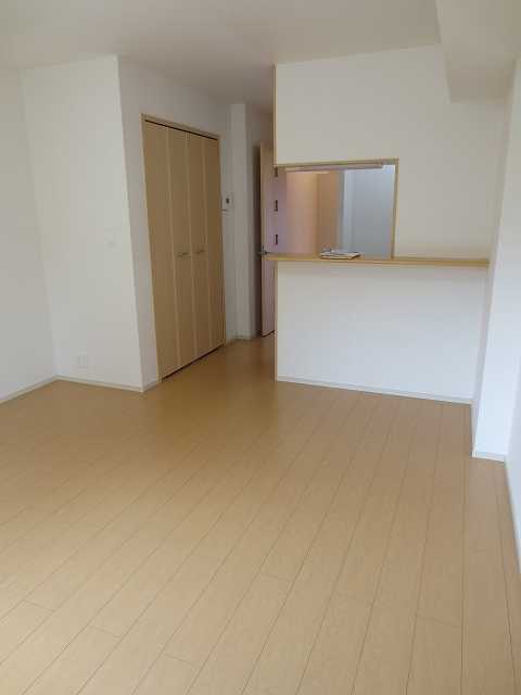 ��ʌ������s���v��̃A�p�[�g�̂��̑������E�X�y�[�X