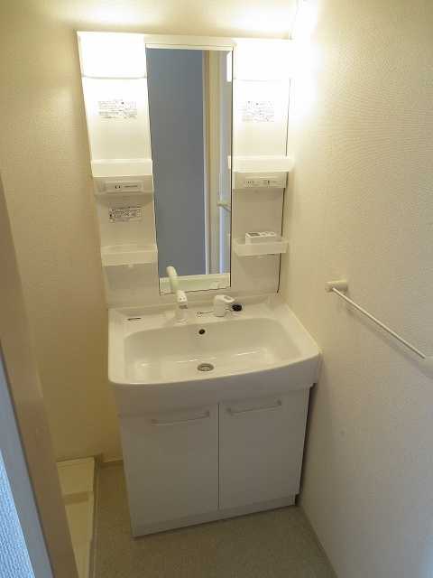 ��ʌ������s���v��̃A�p�[�g�̐��ʏ�