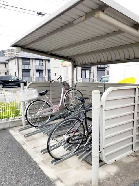 ��ʌ������s���v��̃A�p�[�g�̂��̑�