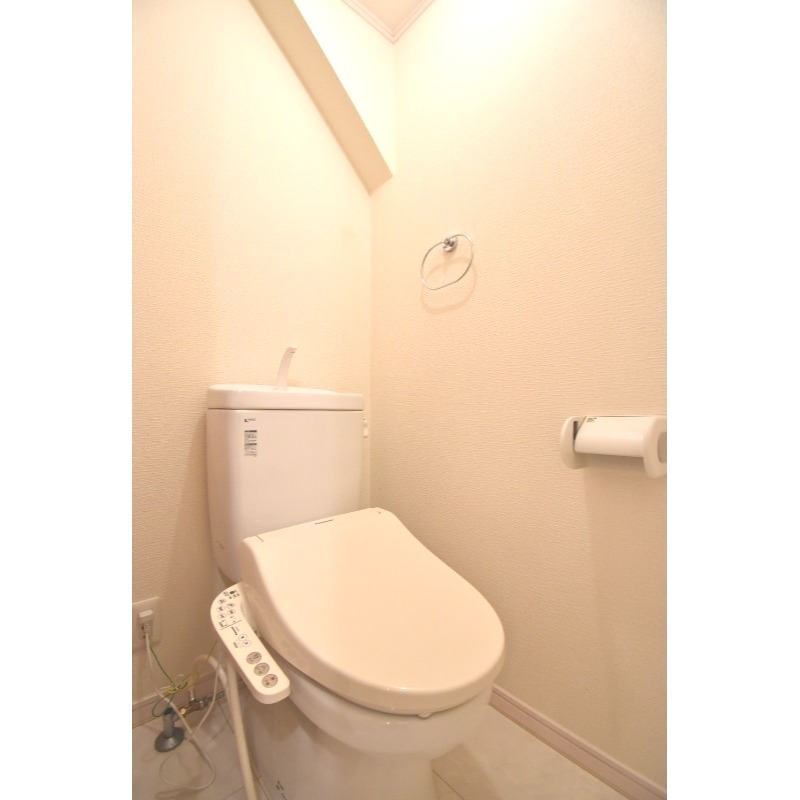 ��ʌ�����s������R���ڂ̃A�p�[�g�̃g�C��