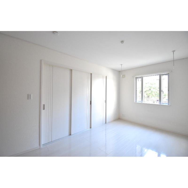 ��ʌ�����s������R���ڂ̃A�p�[�g�̂��̑�