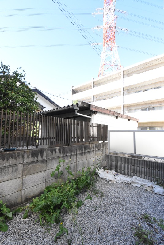 ��ʌ�����s������R���ڂ̃A�p�[�g�̂��̑�