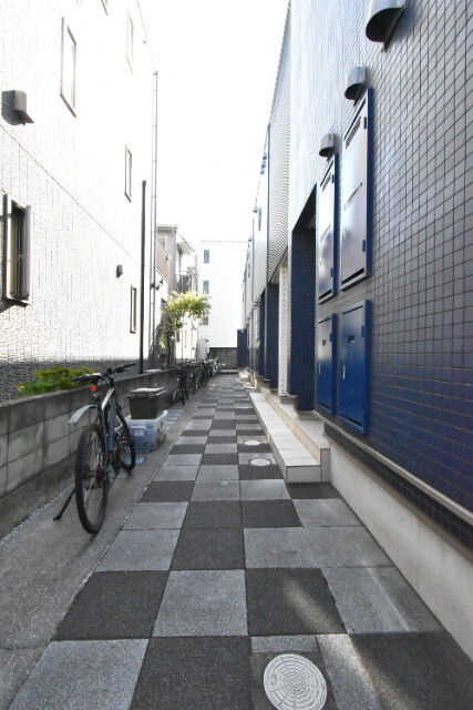 ��ʌ�����s������R���ڂ̃A�p�[�g�̂��̑�