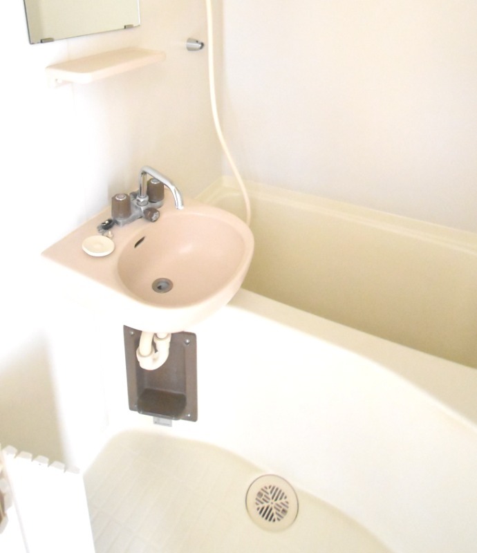 ��ʌ��n�s�ˉz�P���ڂ̃}���V�����̐��ʏ�