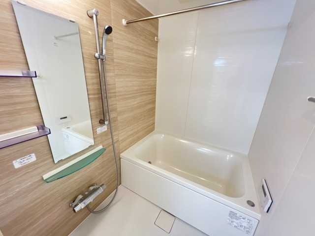 ��ʌ�����s�˒˓�R���ڂ̃}���V�����̃o�X