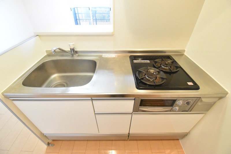 ��ʌ��z�J�s�V�z�J�Q���ڂ̃A�p�[�g�̃L�b�`��