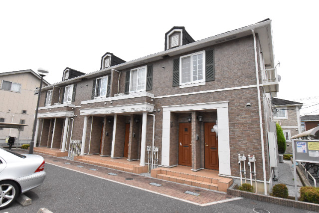 ��ʌ��z�J�s�{�{���R���ڂ̃A�p�[�g�̌����O��