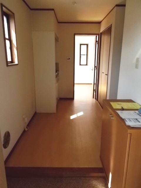 ��ʌ�����s�厚�����̃A�p�[�g�̌���