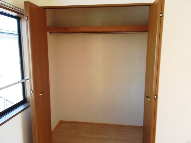 ��ʌ�����s�厚�����̃A�p�[�g�̎��[