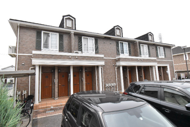 ��ʌ��z�J�s�{�{���R���ڂ̃A�p�[�g�̃G���g�����X