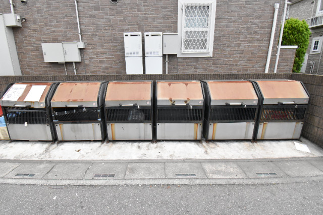 ��ʌ��z�J�s�{�{���R���ڂ̃A�p�[�g�̂��̑�