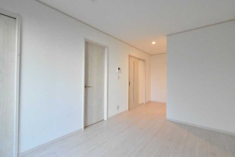 ��ʌ������s�����R���ڂ̃A�p�[�g�̂��̑������E�X�y�[�X