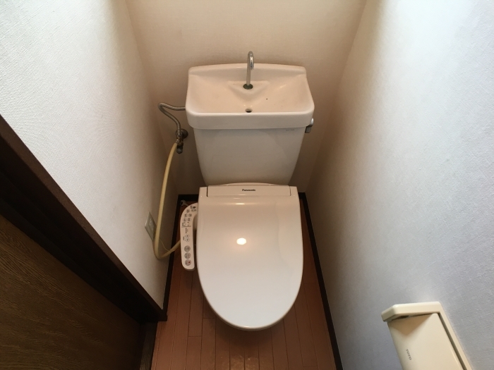 ��ʌ�����s�厚����O�̃A�p�[�g�̃g�C��