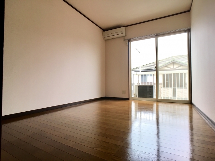 ��ʌ�����s�厚����O�̃A�p�[�g�̂��̑������E�X�y�[�X