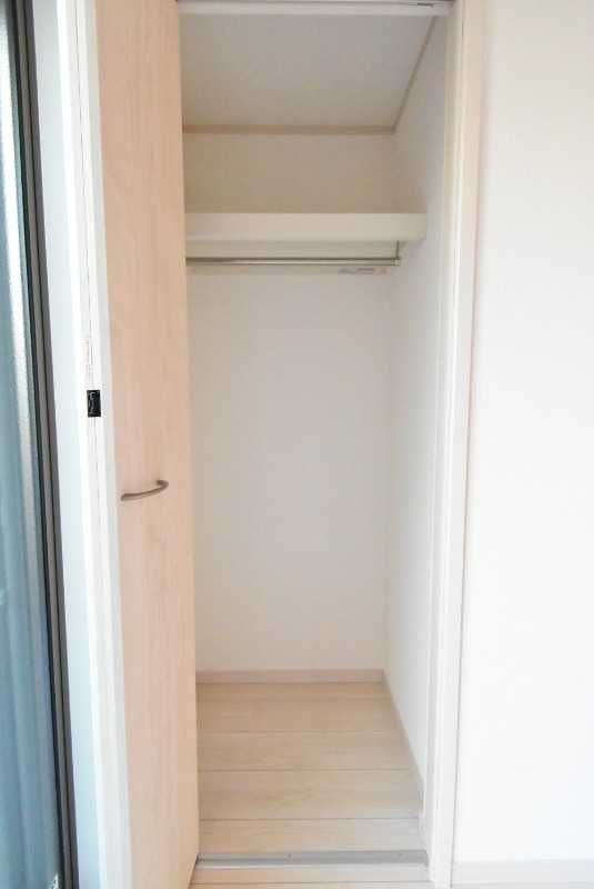 ��ʌ������s�����R���ڂ̃A�p�[�g�̎��[