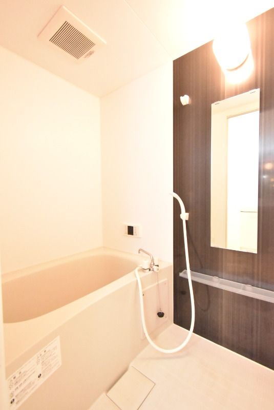 ��ʌ������s�ٓV�P���ڂ̃A�p�[�g�̃o�X