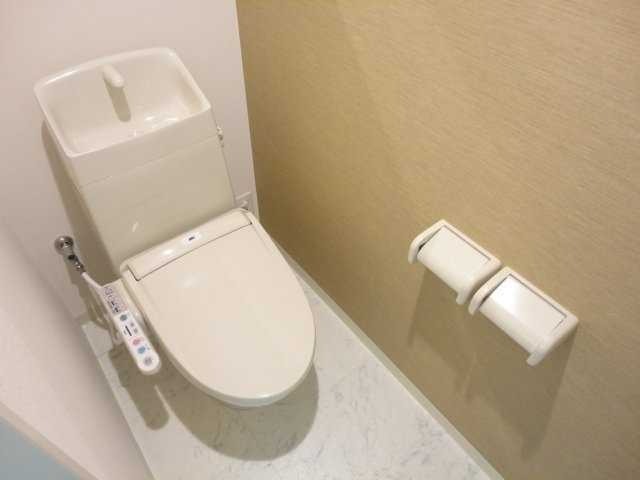 ��ʌ�����s�厚�ΐ_�̃A�p�[�g�̃g�C��