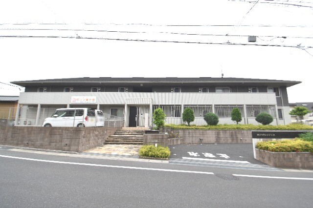 ��ʌ��������܎s�����擌��{�P���ڂ̃A�p�[�g�̌����O��