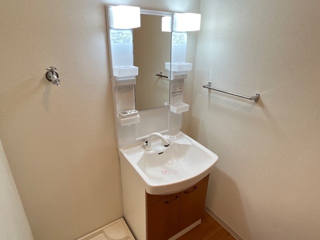 ��ʌ�����s�厚���s���т̃}���V�����̐��ʏ�