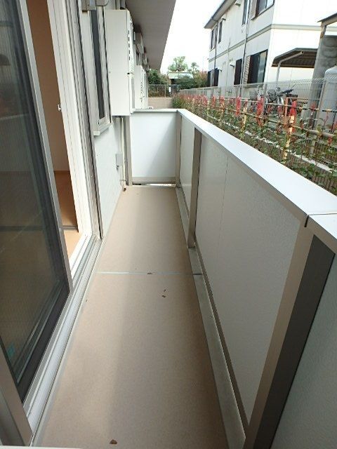 ��ʌ��������܎s�����擌��{�P���ڂ̃A�p�[�g�̃o���R�j�[