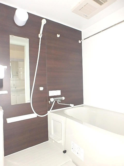 ��ʌ��������܎s��������R���ڂ̃A�p�[�g�̃o�X