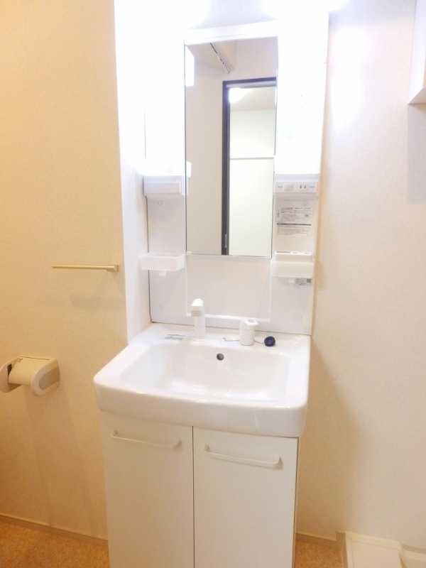 ��ʌ��z�J�s�퐶���̃A�p�[�g�̐��ʏ�