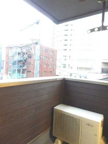 ��ʌ��z�J�s�퐶���̃A�p�[�g�̃o���R�j�[