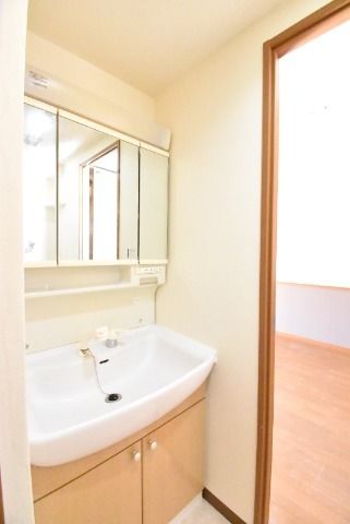 ��ʌ�����s�k����P���ڂ̃}���V�����̐��ʏ�