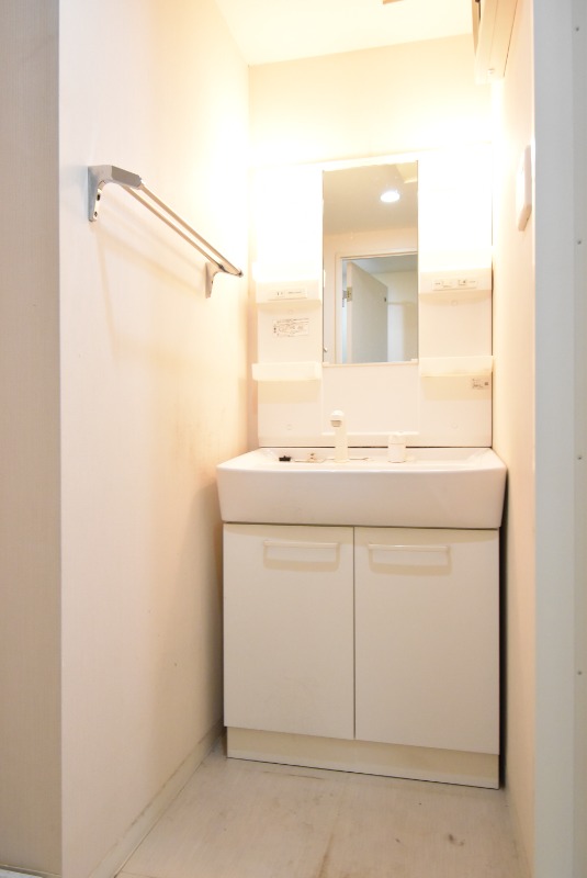 ��ʌ�����s�؂S���ڂ̃}���V�����̐��ʏ�