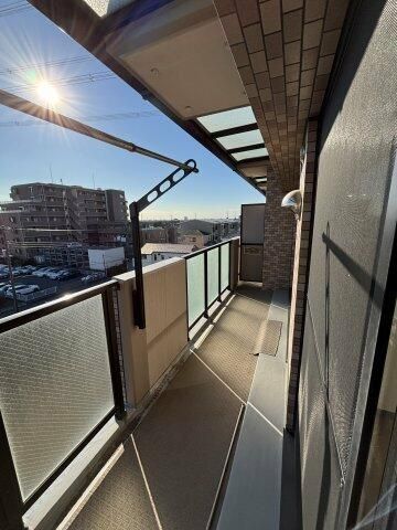 ��ʌ�����s�˒˂S���ڂ̃}���V�����̃o���R�j�[