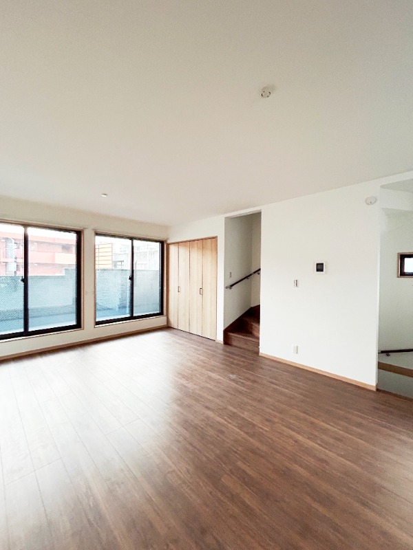 ��ʌ��������܎s��{�擌���Q���ڂ̈�ˌ��Ă̋��ԁE���r���O