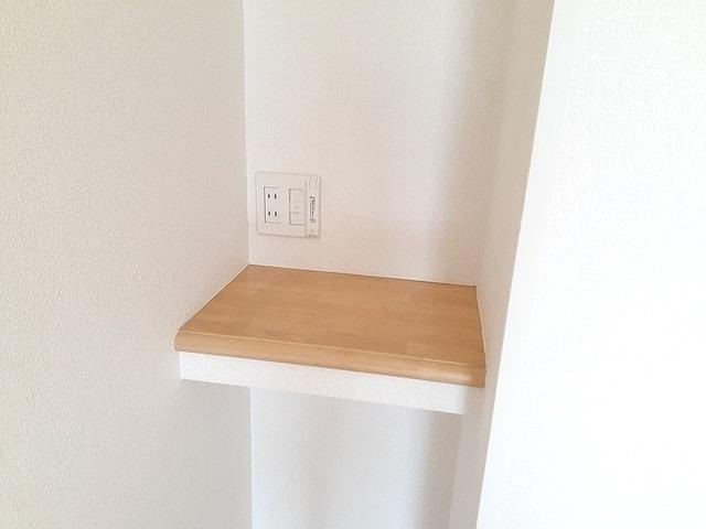 ��ʌ��z�J�s���C�N�^�E���P���ڂ̃A�p�[�g�̂��̑��ݔ�