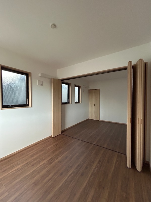 ��ʌ��������܎s��{�擌���Q���ڂ̈�ˌ��Ă̂��̑������E�X�y�[�X