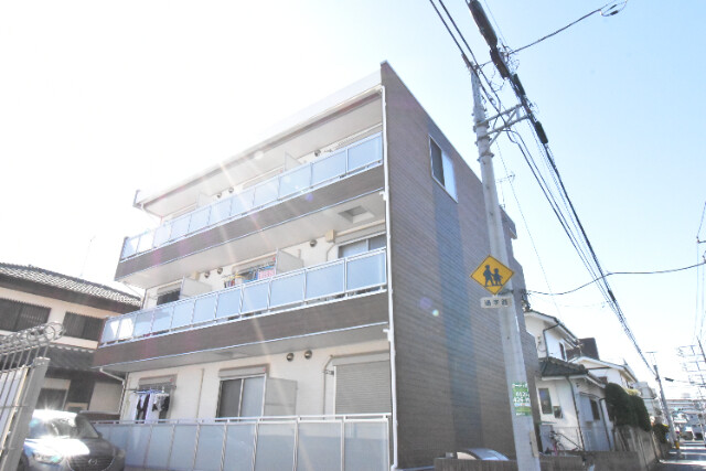 ��ʌ��z�J�s��z�J�R���ڂ̃}���V�����̌����O��